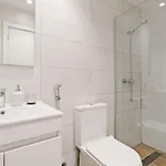 Lovely Fully Equipped Near Subway N13 Διαμέρισμα *