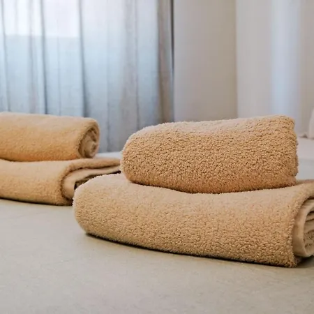 Lovely Fully Equipped Near Subway N13 Apartamento