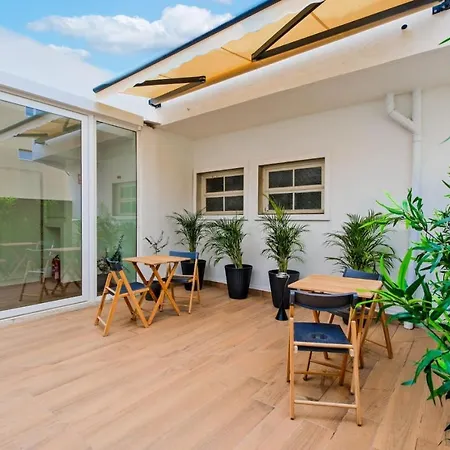 Lovely Fully Equipped Near Subway N13 * リスボン